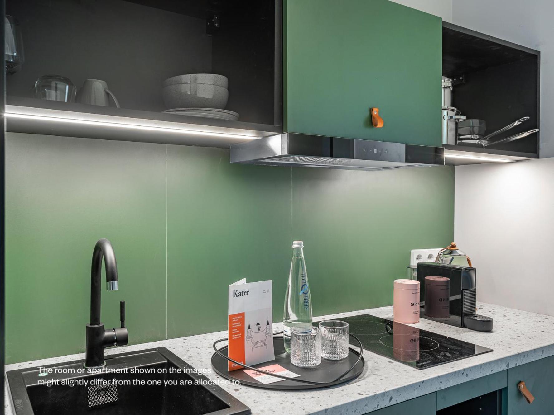 Medium Studio Kitchen